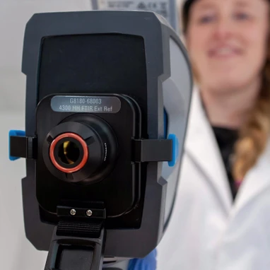 Agilent 4300 Handheld FTIR spektrometr