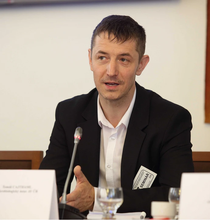 Mikrobiologický ústav AV ČR: prof. RNDr. Tomáš Cajthaml, Ph.D.