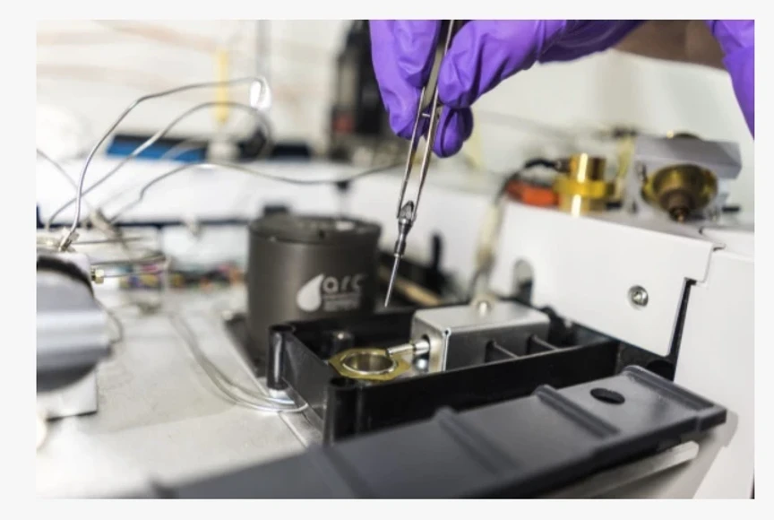 ARC: Analýza CO2 pomocí GC Jetanizéru