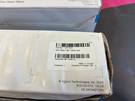 Agilent systém pro čištění nosného plynu Gas Clean, CP17973 (Nový)