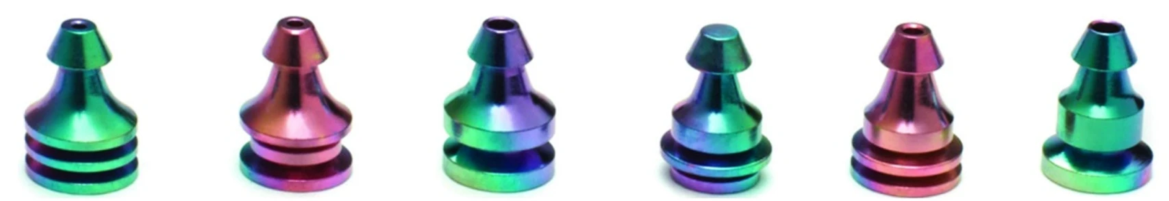 Altium International: Obrázek 1. ukázka UltiMetal Flexible ferulí s různými tvary v závislosti na použité spojce a koloně