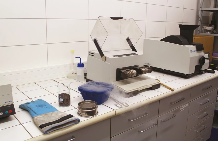 CDV: Předúprava vzorků pro analýzu asfaltových směsí na obsah PAH/PAU