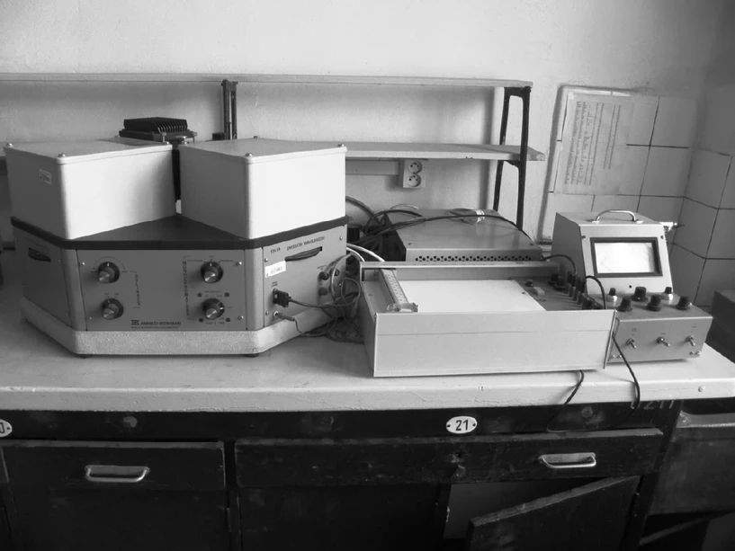 ČSHS: Obr. 6: Spektrofluorimetr Aminco‐Bowman