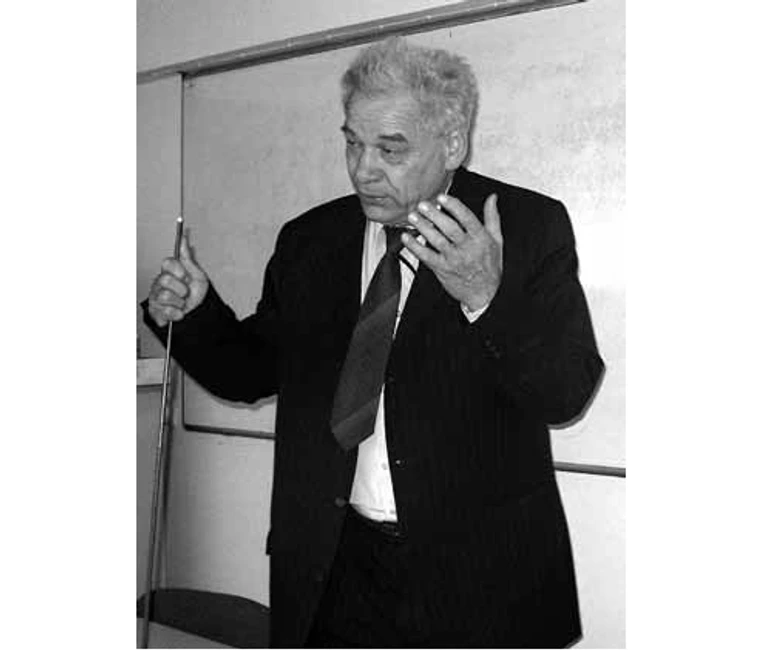 ČSHS: Obrázek 1: MUDr. Josef Hyánek