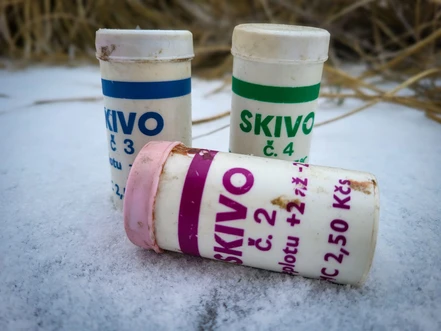 Dokonalý skluz, dlouhá stopa v přírodě. PFAS a hledání řešení