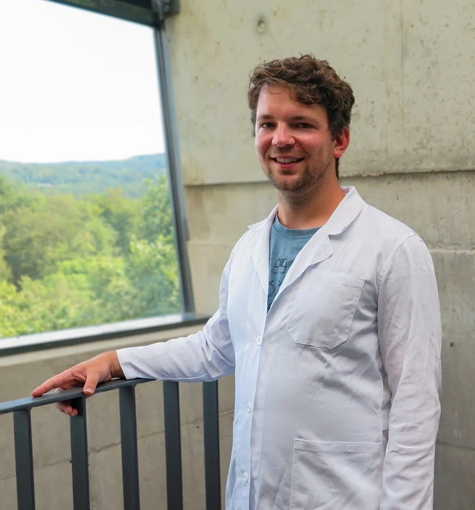 CXI TUL: Z laborky rovnou na longboard - Martin Palušák jede ve vědě a adrenalinu.