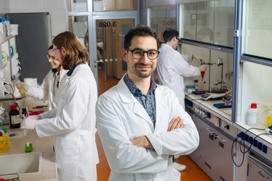 Nadace Experientia: Výzkumná skupina Tanase Markose vyvíjí novou chemii pro pochopení biologie.