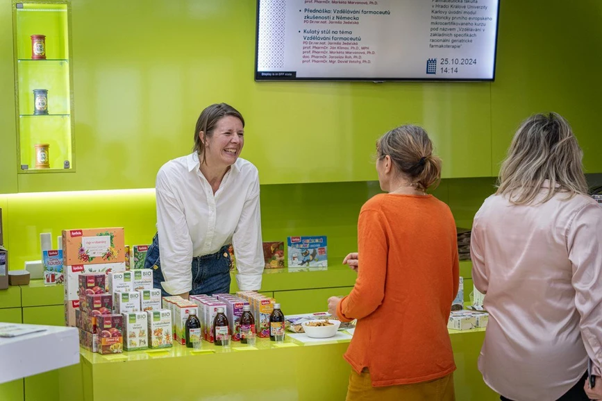 FaF UK/Jan Škop: Farmaceutická fakulta UK oslavila 55. výročí svého vzniku