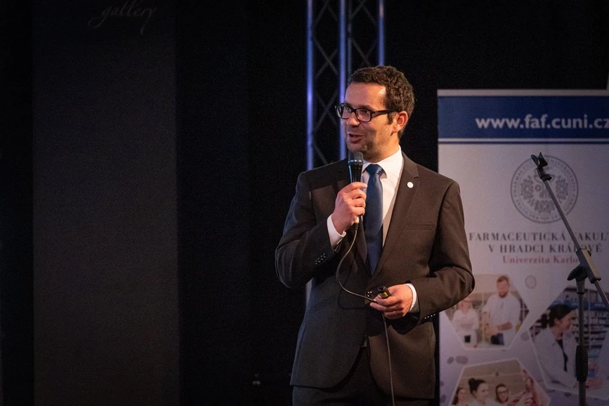FaF UK/Jan Škop: Farmaceutická fakulta UK oslavila 55. výročí svého vzniku