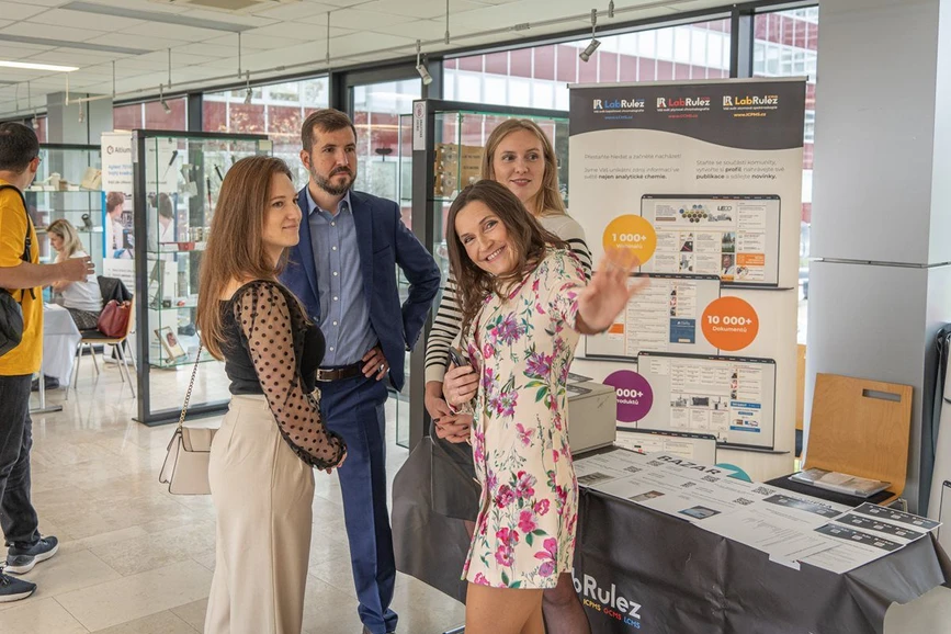 FaF UK/Jan Škop: Farmaceutická fakulta UK oslavila 55. výročí svého vzniku