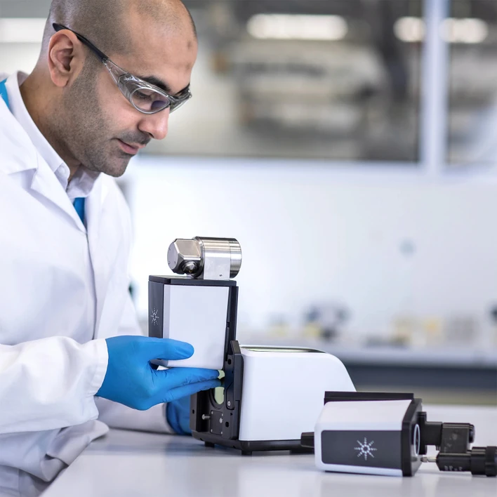 HPST: Agilent Cary 630 FTIR spektrometr s výměnným příslušenstvím během pár vteřin