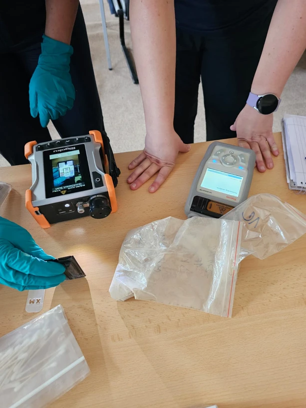 HZSCR: Spolupráce našich specialistů na chemickou ochranu s Národní protidrogovou centrálou - efektivní detekce drog