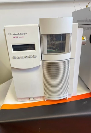 Agilent GC/MS 5975 (G3171A) hmotnostní spektrometr (Bazar)