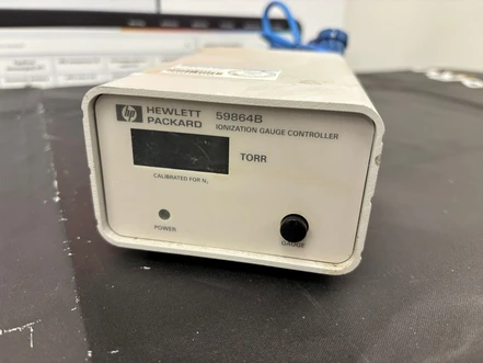 Agilent 59864B Ion Gauge Controller (Testováno)