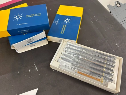 Agilent ALS stříkačka, 5 µL, fixed needle, 23-26s/42/cone, 6/pk., 5181-8810 (Nová)