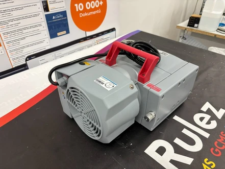 Agilent / Pfeiffer Dry Pump, MVP bezolejová vývěva, G3870-80051 (Testováno)