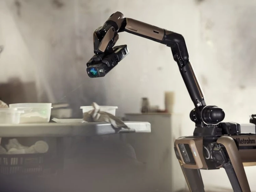 Metrohm: Raman spektrometr MIRA XTR DS vybaven Autofocus Standoff přislušenstvím pro vzdálenou detekci Fentanylu (Clandestine Laboratory, Boston Dynamics)