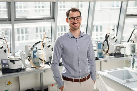 Vyvíjíme novou chemii pro pochopení biologie