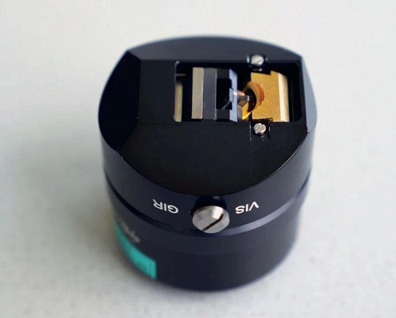 Optik Instruments - Bruker HYPERION II - 20x ATR Objective.jpg