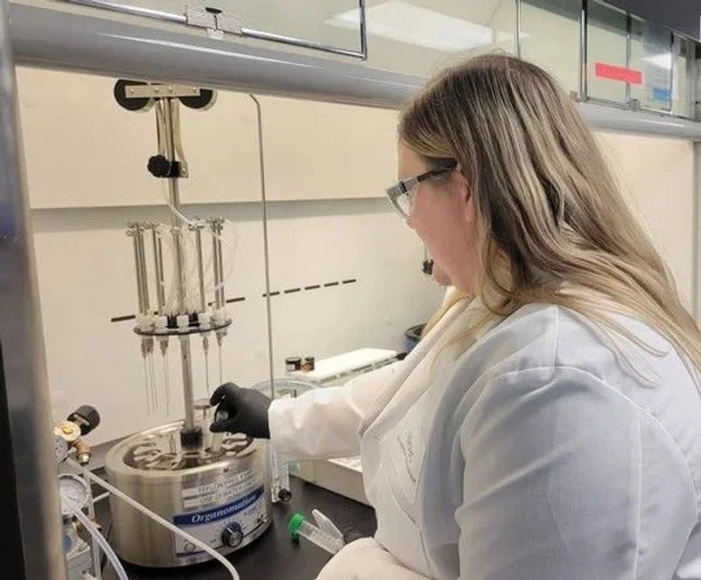 Organomation: Bezpečná příprava vzorků pro analýzu PFAS