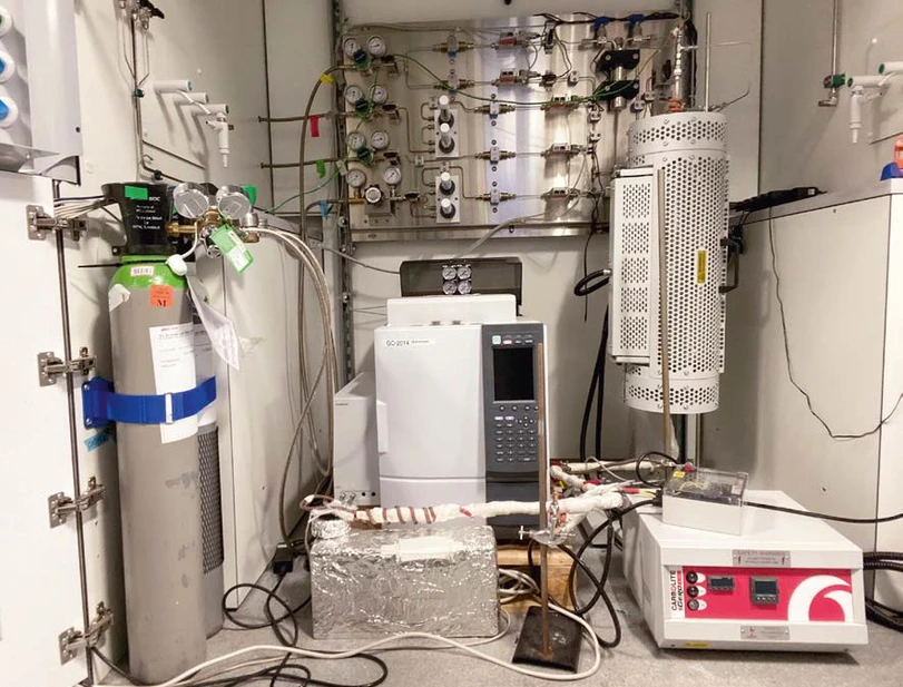 Shimadzu: Plynový chromatograf v Centru pro přírodou inspirované inženýrství (CNIE) na University College London (UCL)