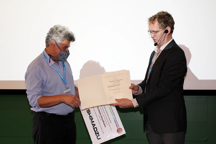 Spektroskopická společnost Jana Marka Marci/Tomáš Hájek: Cena  Vladimíra Hanuše sponzorována  firmou  Shimadzu