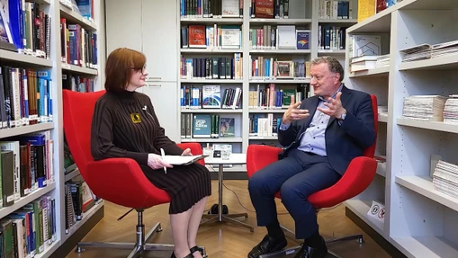 Podcast CHEmic #1: Jan Konvalinka – Riskovat se vyplatí, neúspěchu se nesmíme bát