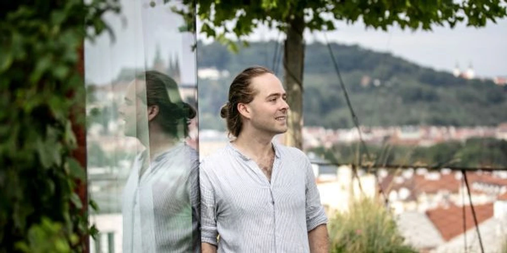 Universitas: AI demokratizuje přístup k informacím. Může přinést vědeckou revoluci