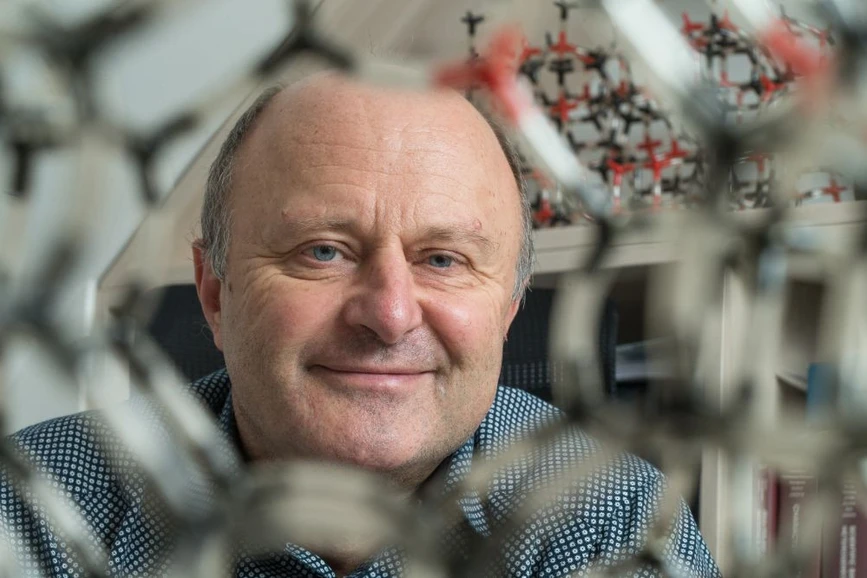 Univerzita Karlova: prof. Ing. Jiří Čejka, DrSc.