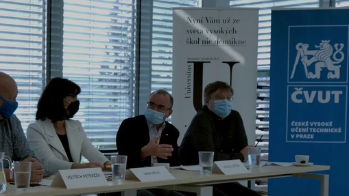 Jak mohou univerzity pomáhat v krizi? Sledujte online diskuzi
