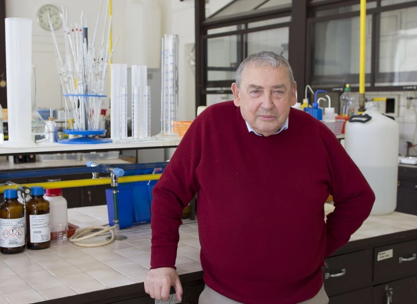 <p>Vysoká škola chemicko-technologická v Praze: Záchody splachujeme křišťálovou studánkou, říká profesor Jiří Wanner</p>
