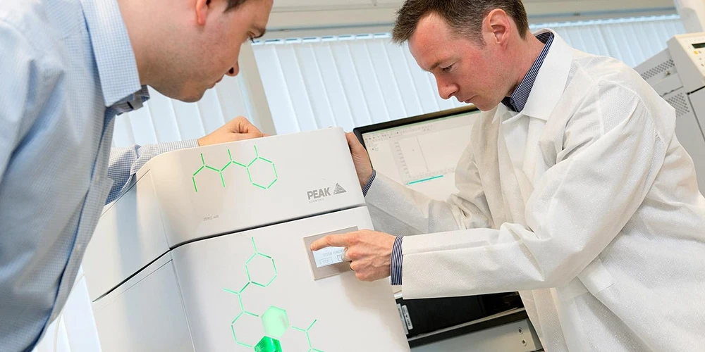 Peak Scientific: Hydrogen as an alternative to Helium for GC