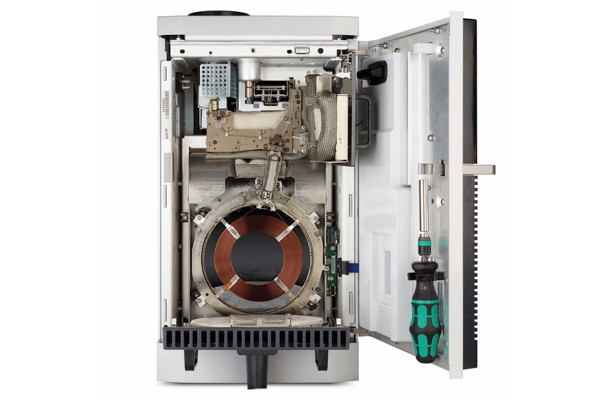 Obrázek 1: Plynový chromatograf Agilent Intuvo 9000